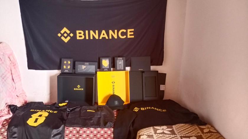 BINANCE 8