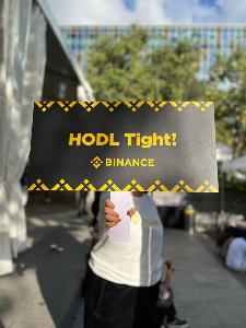 HODL TIGHT